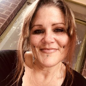 Meet your Posher, Chenoa